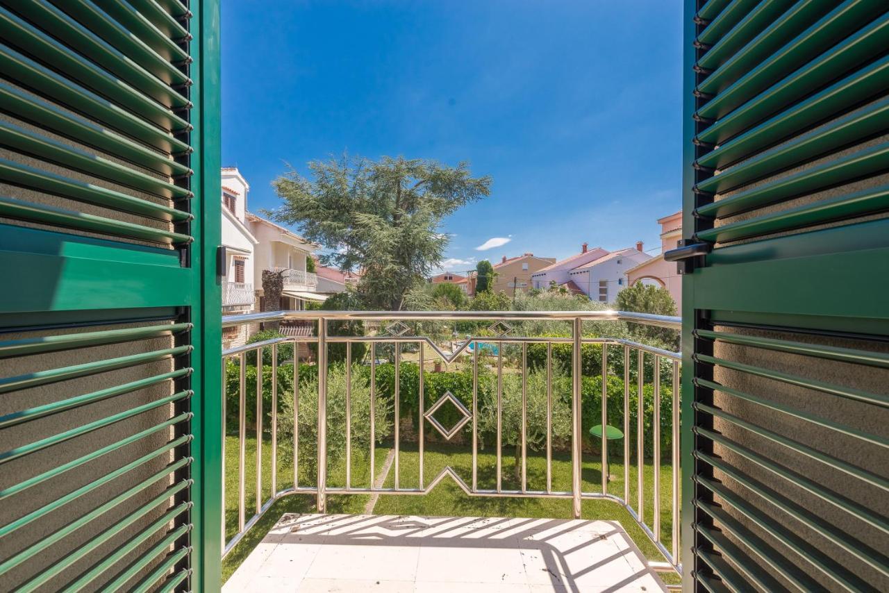 Villa Lux Nina With Six Bedrooms, Private Pool, Sauna ซาดาร์ ภายนอก รูปภาพ